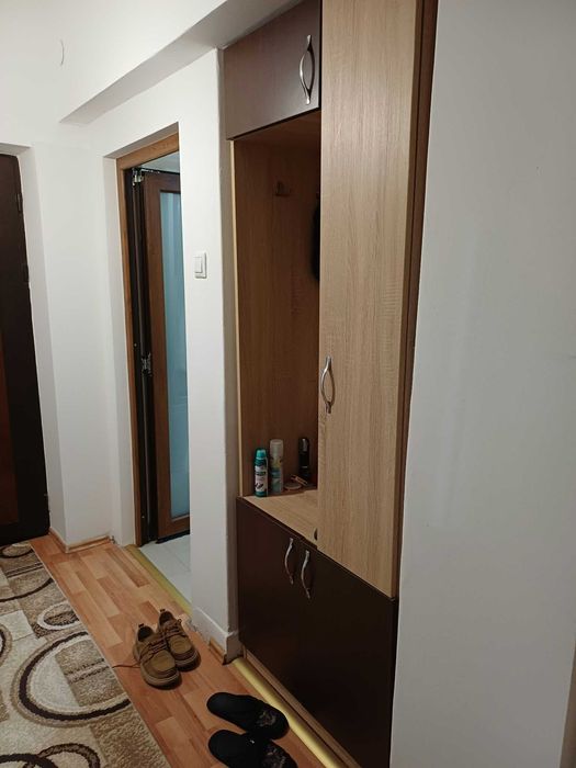 vand apartament doua camere decomandate