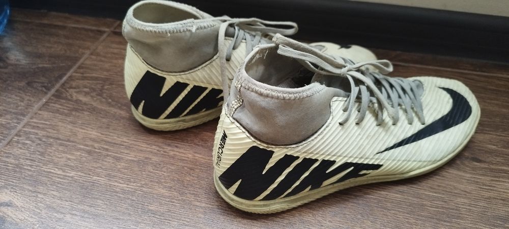 Футболни стоножки - Nike