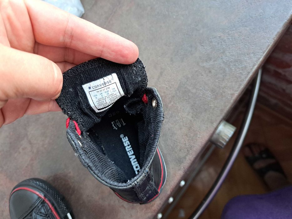 детски кецове,гуменки,спортни обувки,маратонки,Converse,22,за момче