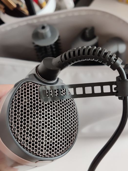 Сешоарът- четка ( машата) Bebyliss, нов уред.