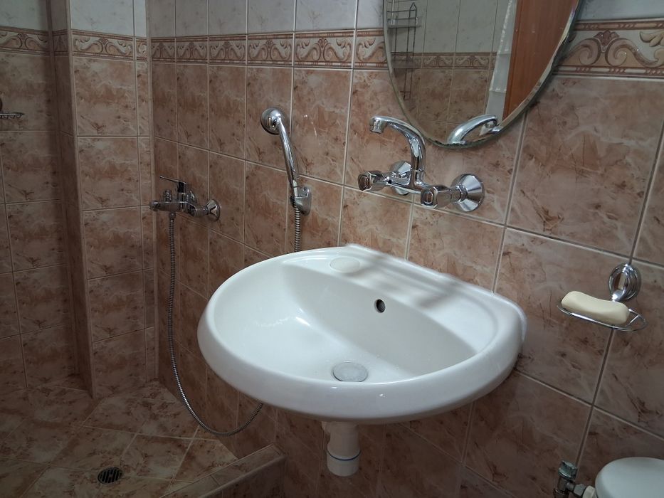 Дава се под наем Двустаен апартамент в Варна, Чайка - 65 кв.м за 380 € - Снимка #5