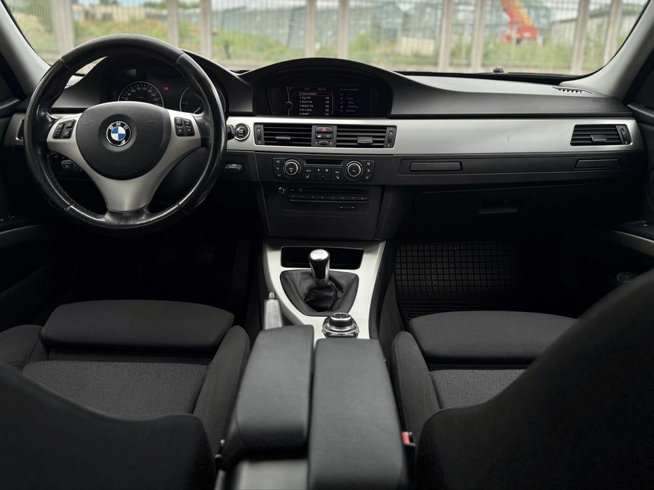 BMW 318d E91 Touring 2006