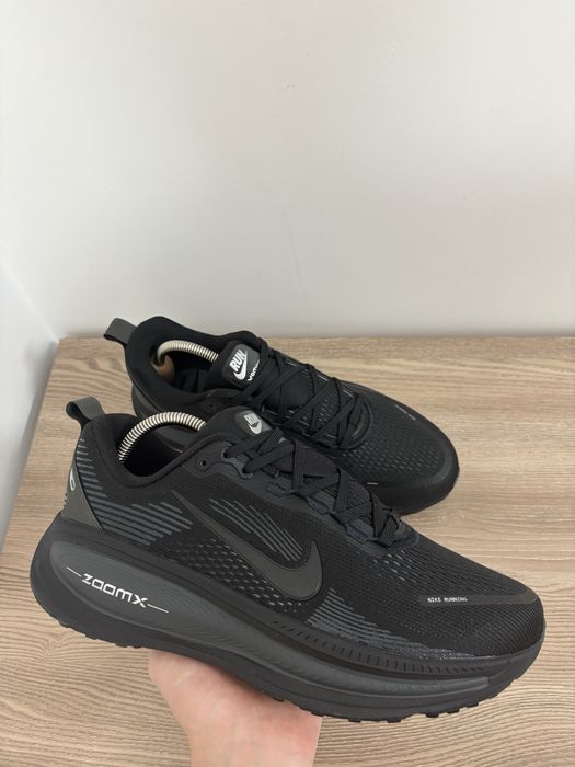 Nike Vomero 18 Обувки