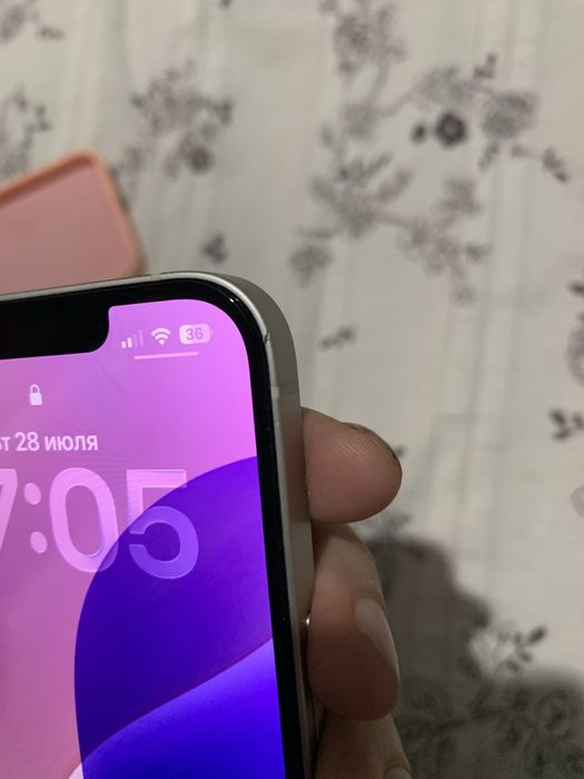 Продам айфон iphone 13