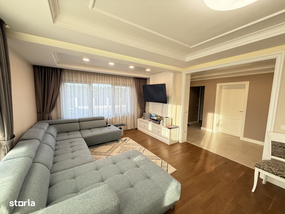 Casa premium de vânzare , strada Muntele Carmel — Sanmartin