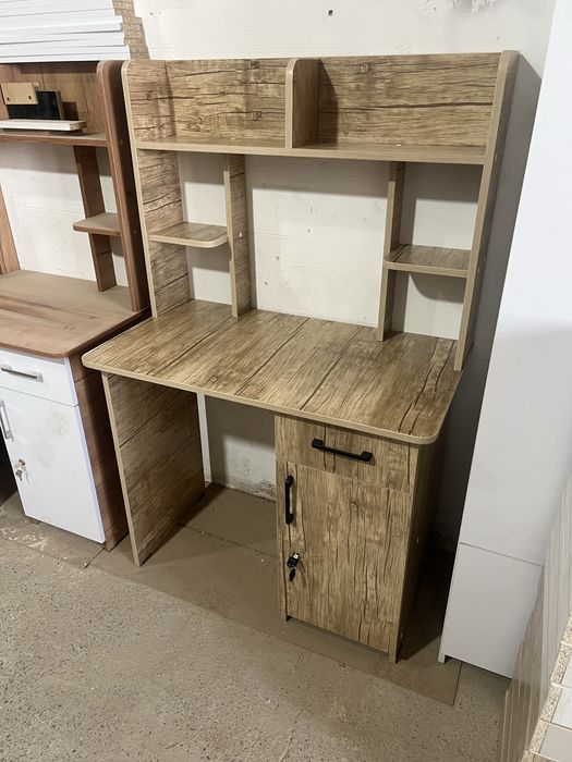 Письменный стол, Парта