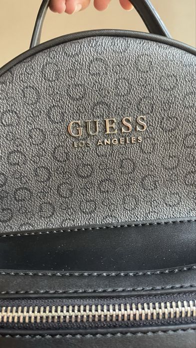 Оригинальный рюкзак от Guess