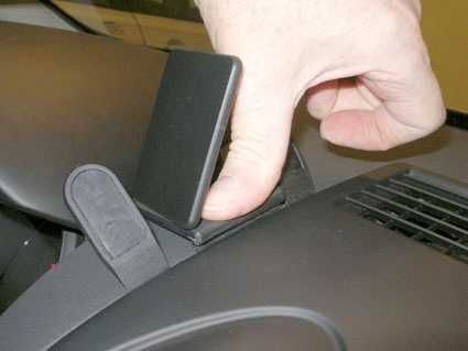 Поставка за телефон /car phohe holder mount/ за Nissan Qashqai(+2) J10