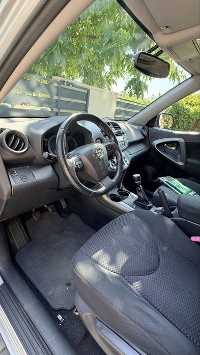 TOYOTA RAV4 2010 — imagine 5