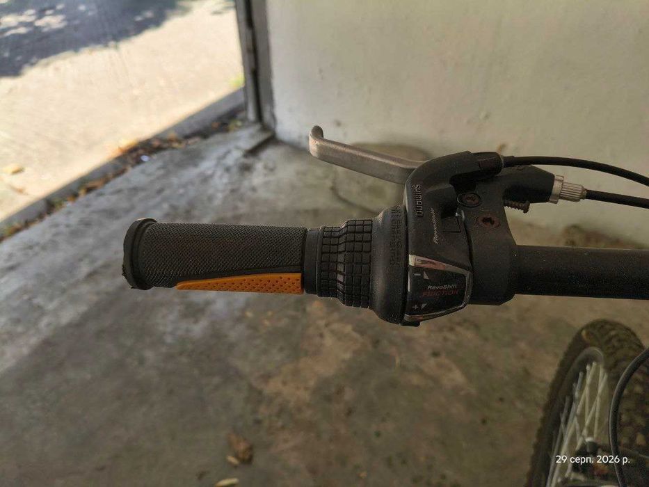 Bicicletă cu roți de 26
