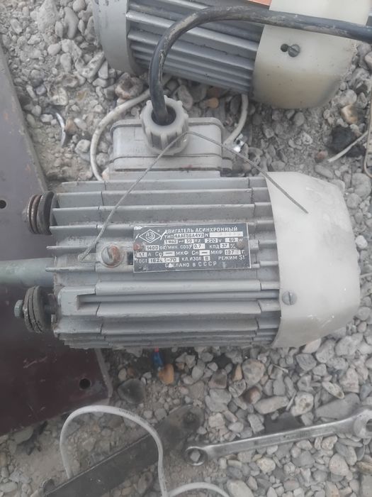 Асинхронный двигетель