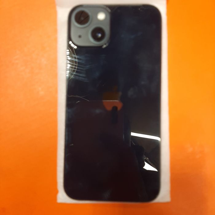 Iphone 13 процент на батерията 93 %, чисто нов