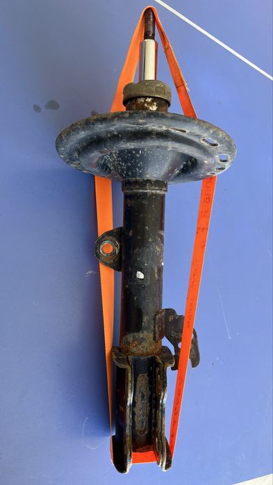 Амортизатор для Toyota sienna