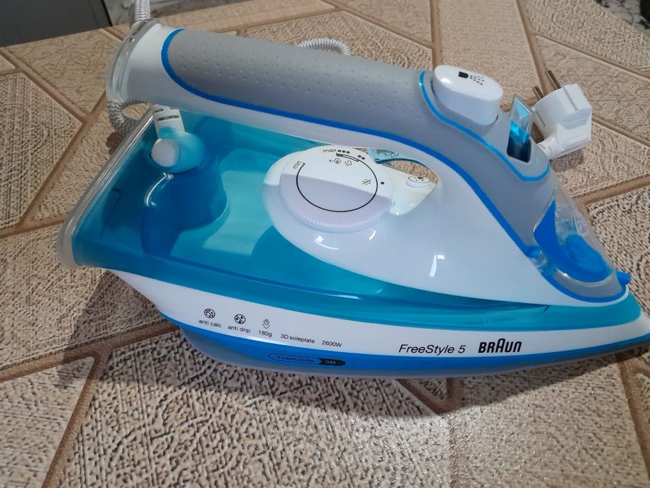 Утюг Браун новый