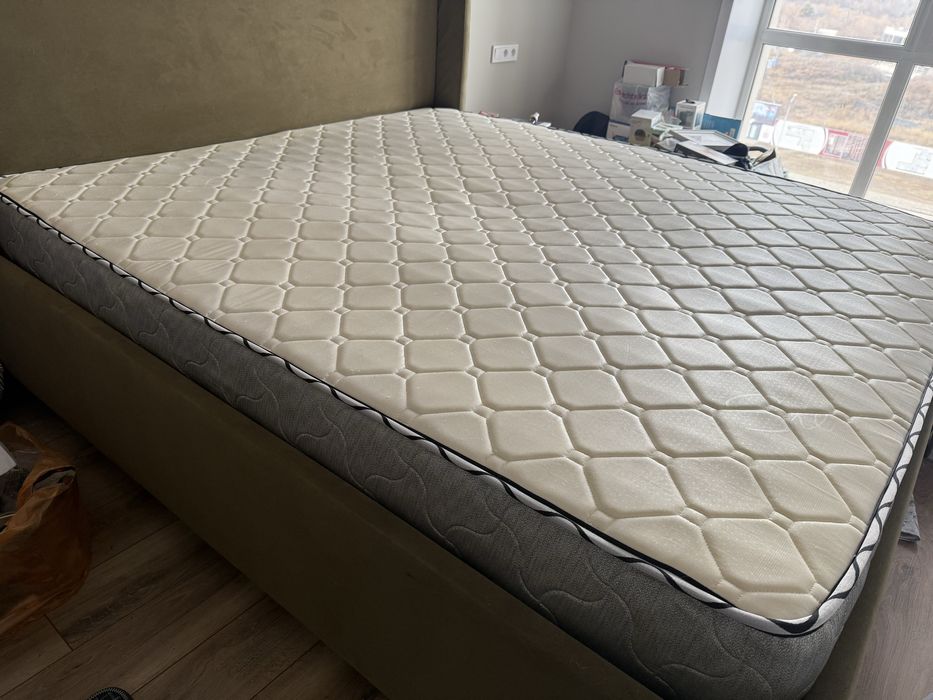 Продам матрас 180х200