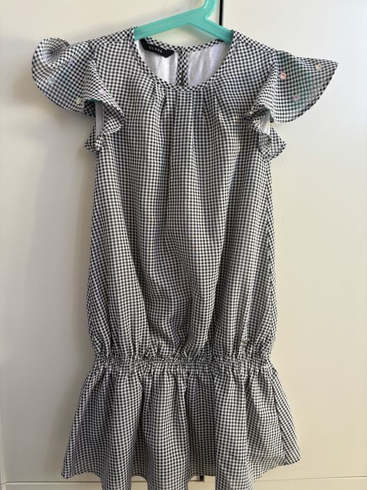 Guess - нови рокли за 7-8 години’