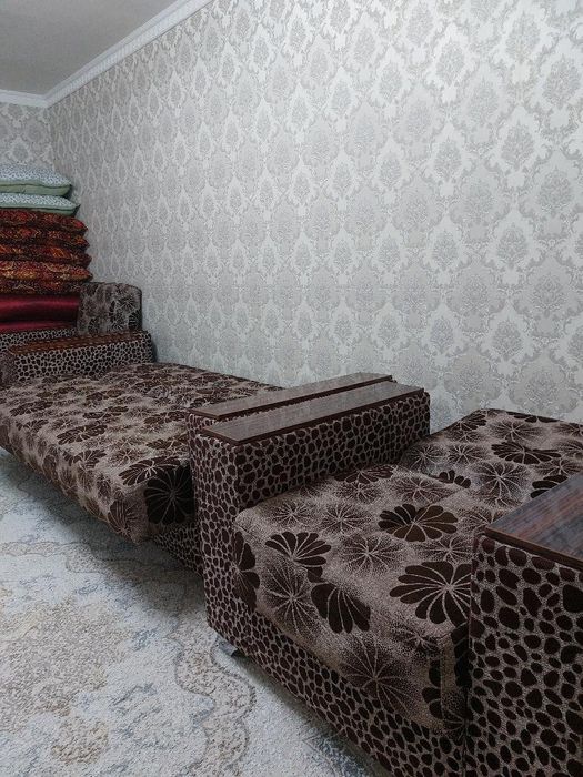 Диван кресло сотилади срочно