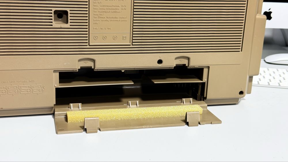 SABA Transeuropa RCR 426 Vintage Boombox Hi-Fi – Radio FM/AM/SW, Casetofon Auto, Metal/CrO2, APFS, 3 Programări-derulare pe melodie , VU LED!
