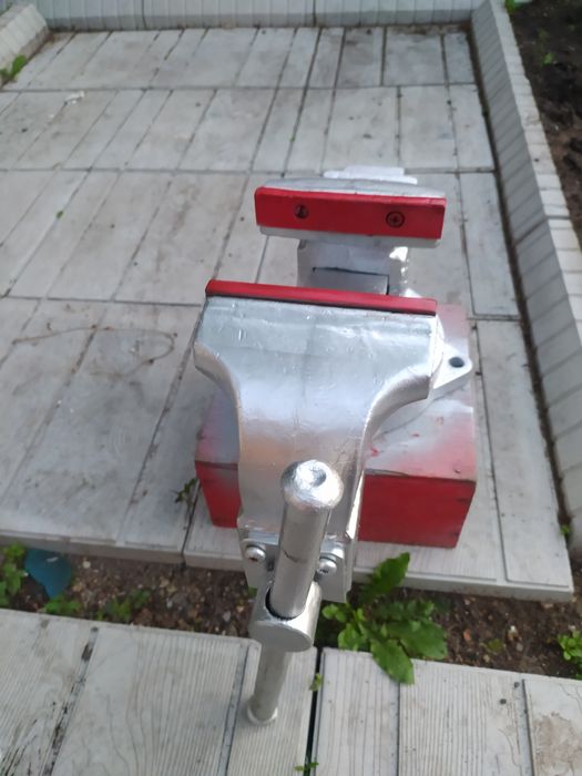 Продам _ Тиски _СССР