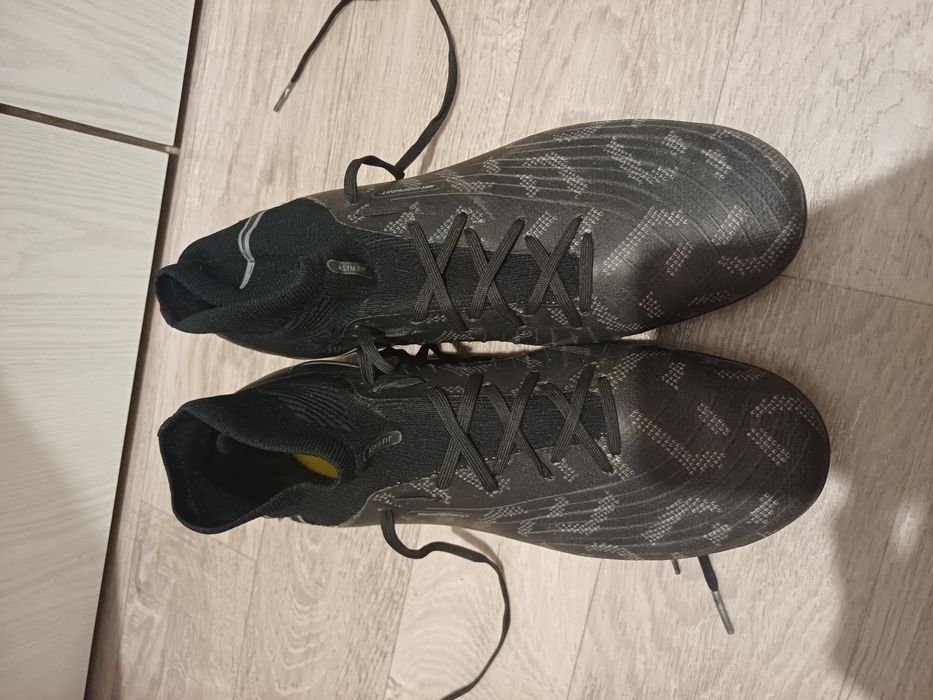 Бутсы найк 40 размер