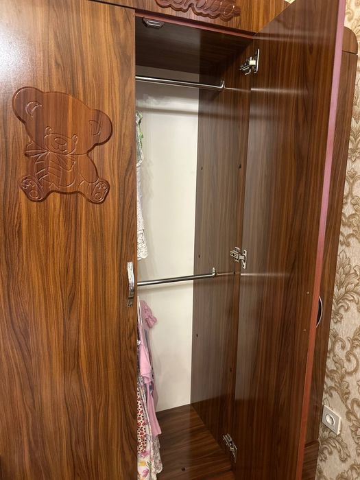 Болалар шкафи сотилади