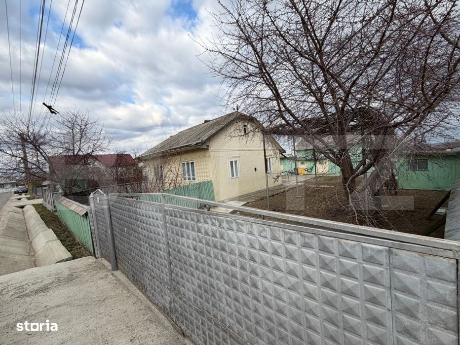 Casa batraneasca , renovabila , 1586 mp teren , Dumbraveni Suceava