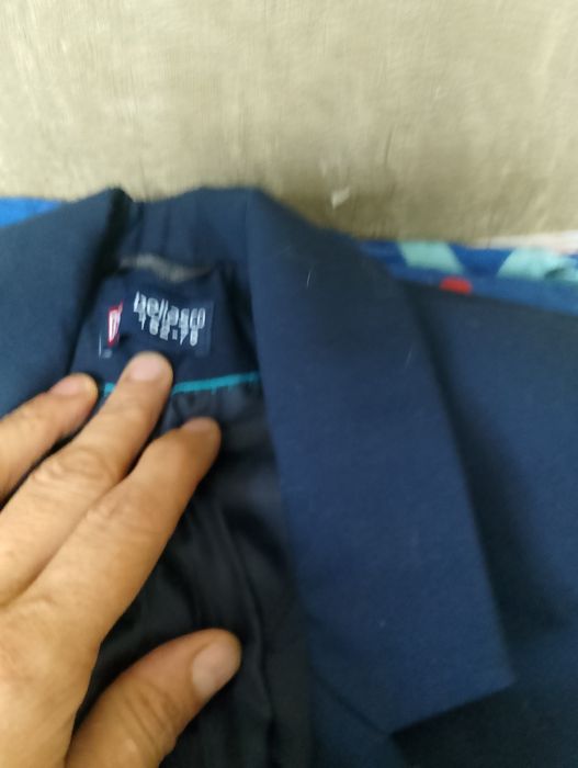 Продам  школьную форму  для мальчиков