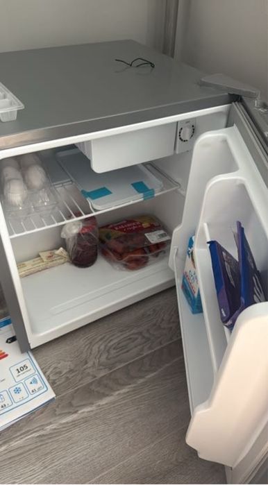 Продам холодильник новый все работает