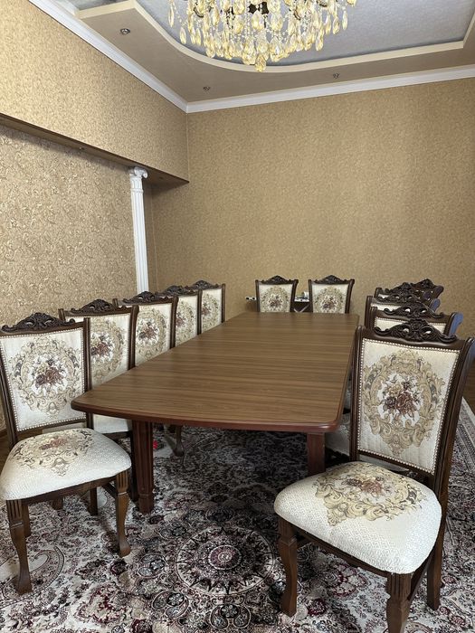 стол и стул для гостиной