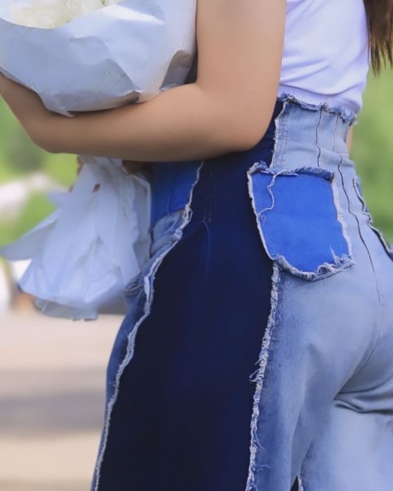 Дизайнерские джинсы .