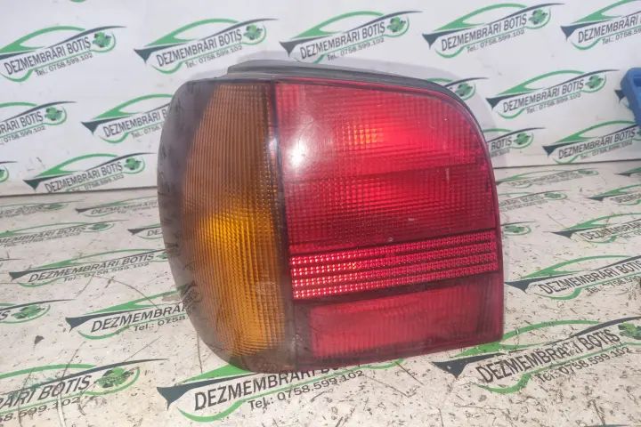 Lampa / Tripla stop stanga pe aripa Volkswagen VW Polo 1998