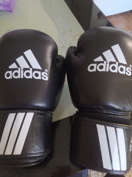 Продам перчатки для ММА