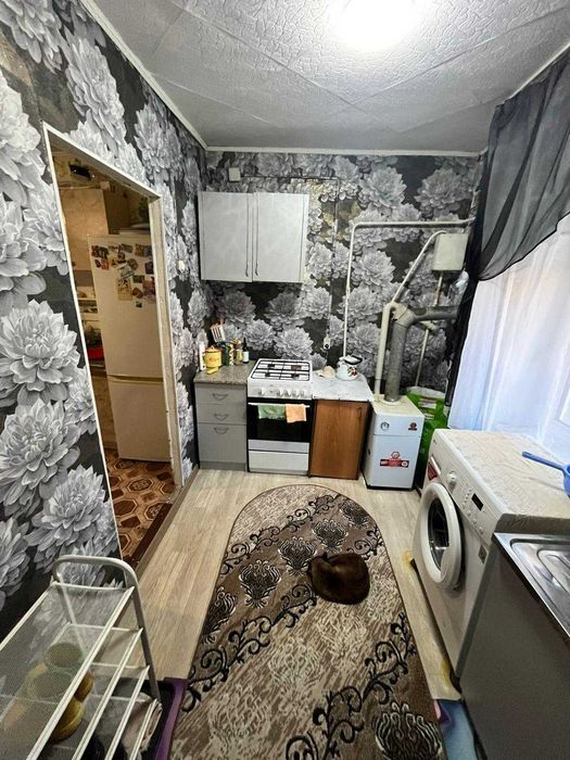 Продам  4х комнатный дом в городе недорого