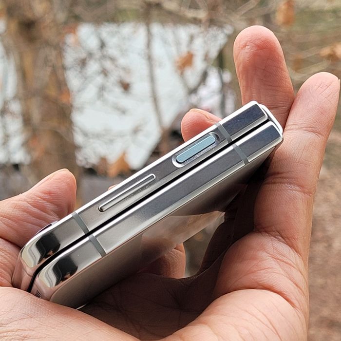 Samsung z flip 5  256gb idyal