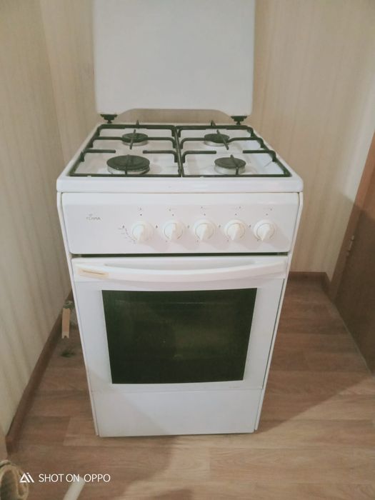 Продам газ плиту в хорошем состояний.