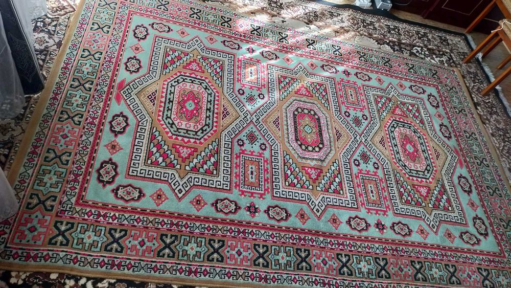 Продаю ковер шерсть натуральный