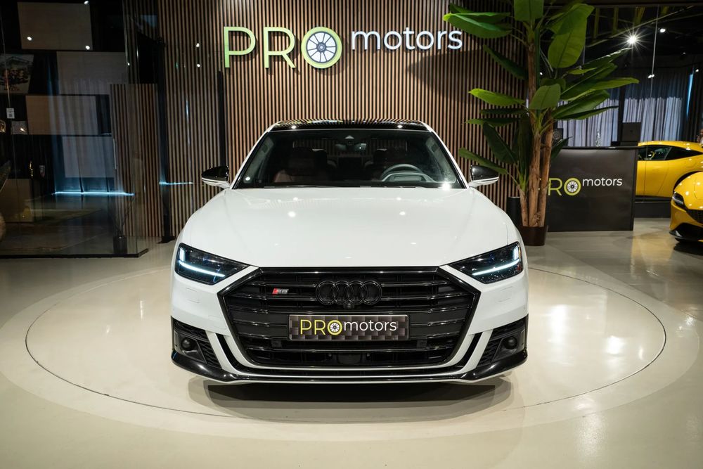 AUDI S8 2020 — imagine 2