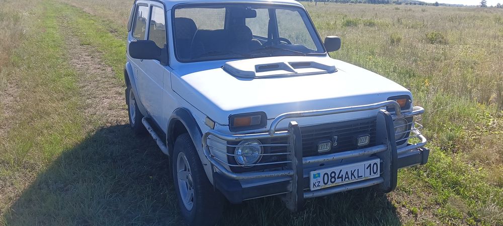 Продам ниву 21213