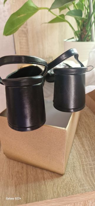 Босоножки  38 размер