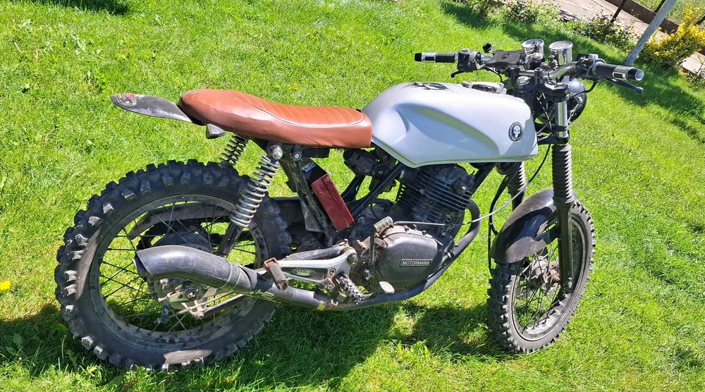 Honda CB 250 RS .