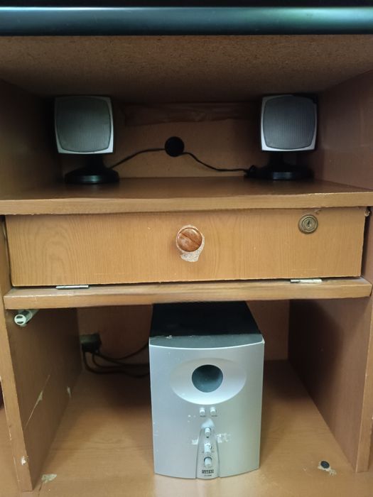 Продам буфер с колонками Intex