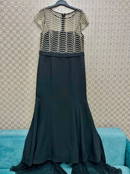 Вечерние платья размер L XL