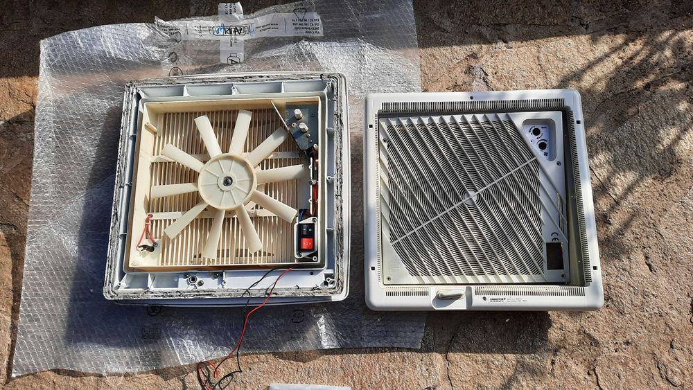 Люк с вентилатор