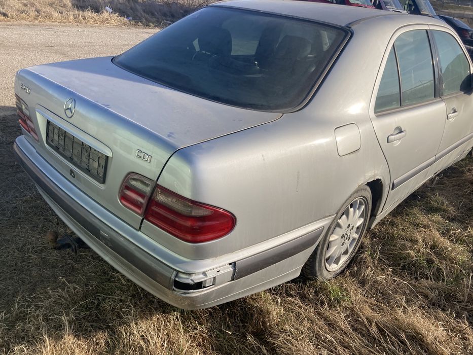 Мерцедес w210 на части