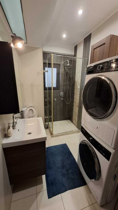 Apart 3 cam. curte proprie, mobilat și utilat. Foișor, loc de parcare.