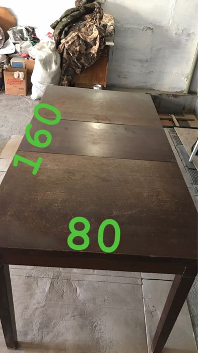 Продаю стол деревянный (Дуб)