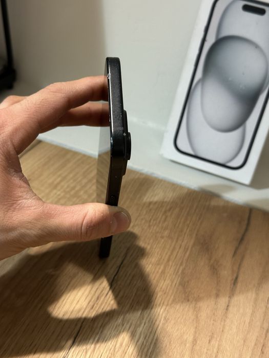 Продам Айфон 15