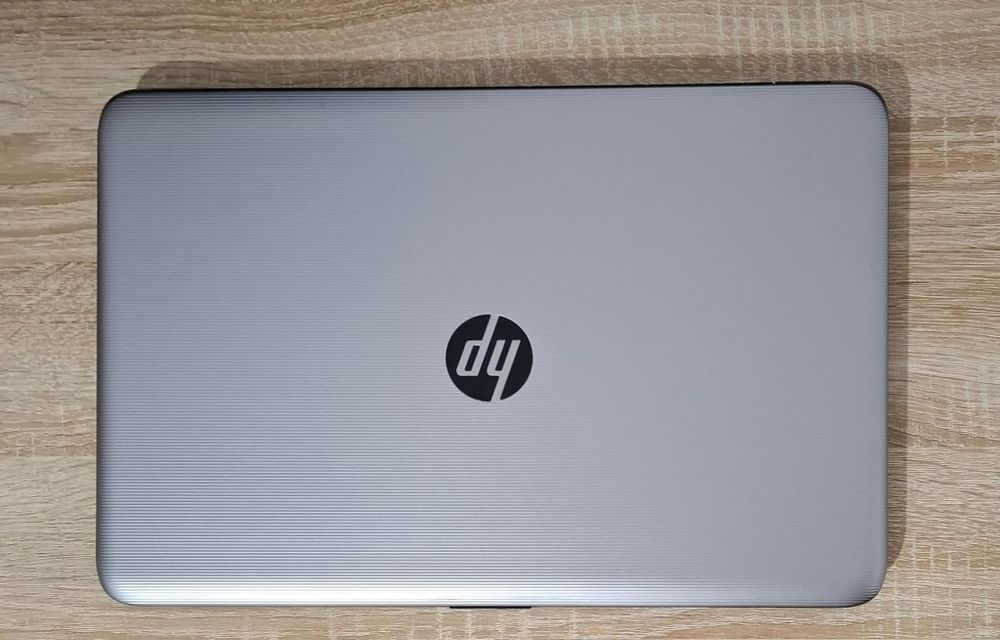 Laptop HP folosit foarte putin