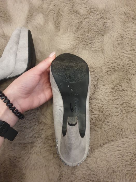 Обувки на ток 37 сиви и розови