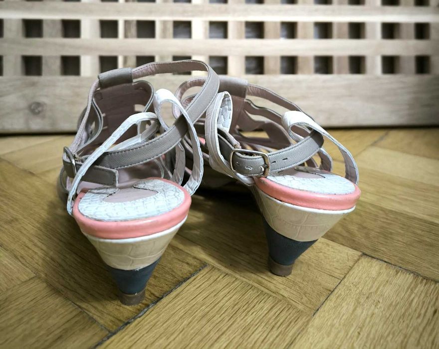 CHLOÉ sandale DESIGNER brand: kitten heel 37 minunate